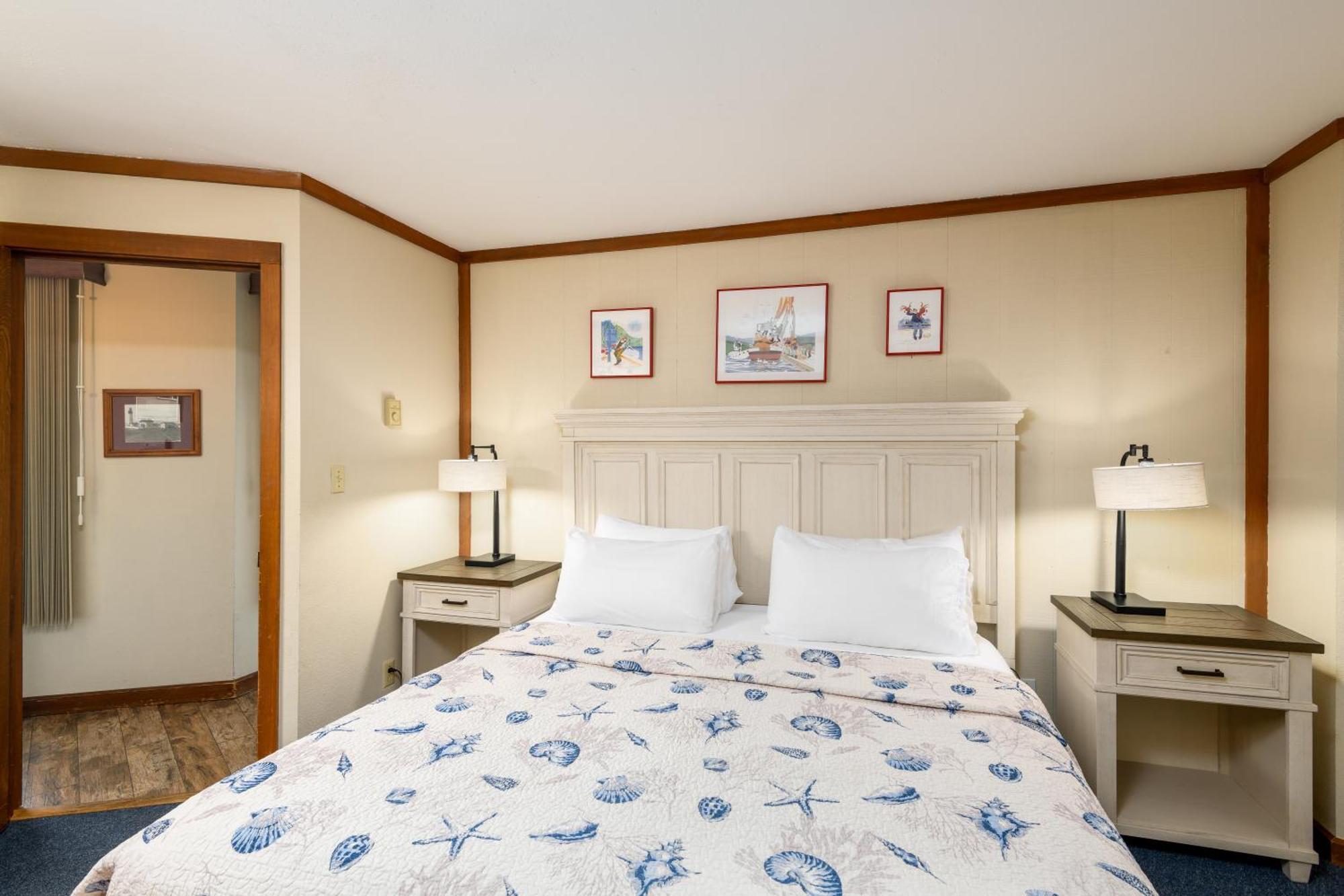 Two-Bedroom Condo Pet Friendly Non-Smoking