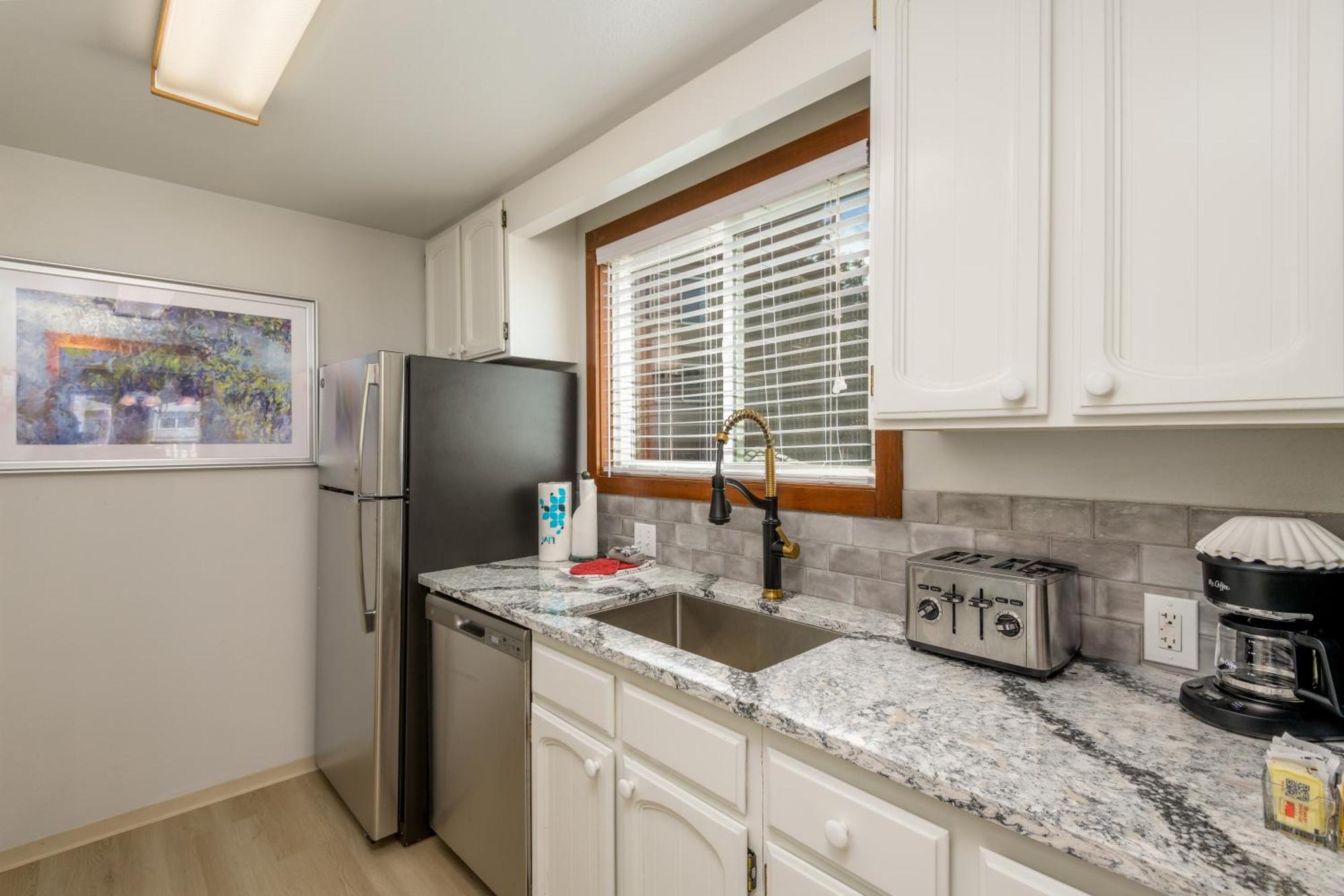 Two-Bedroom Condo Pet Friendly Non-Smoking